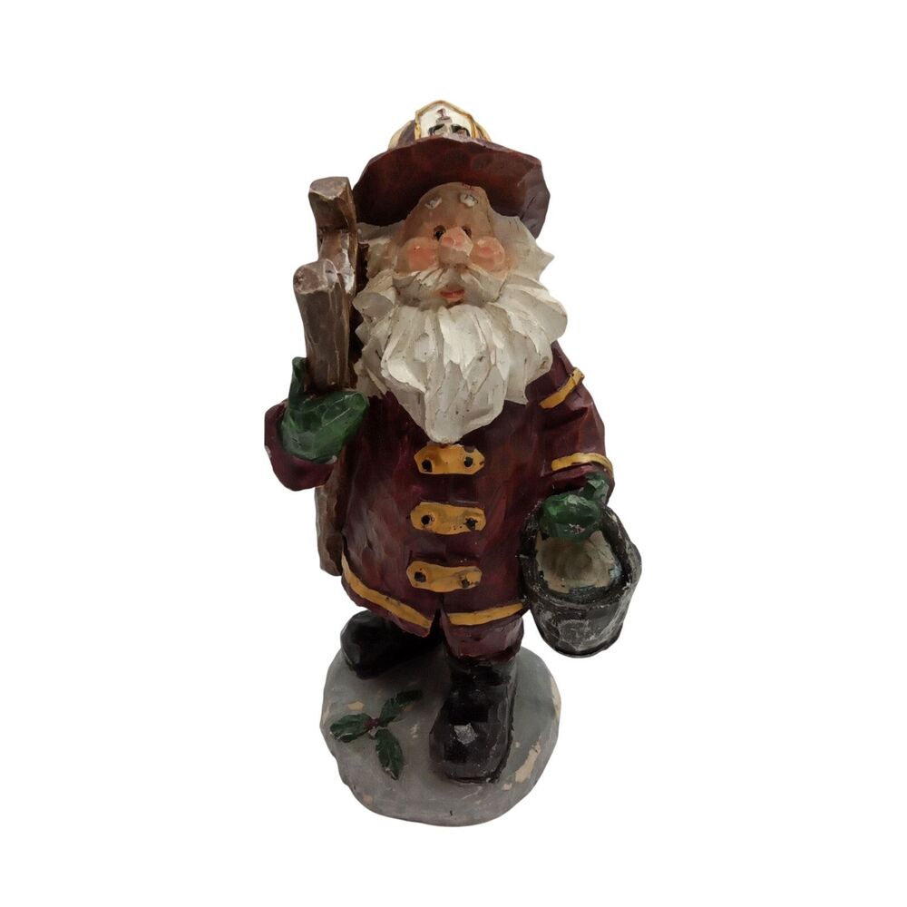 Santa fireman figurine‎ 7x4x4